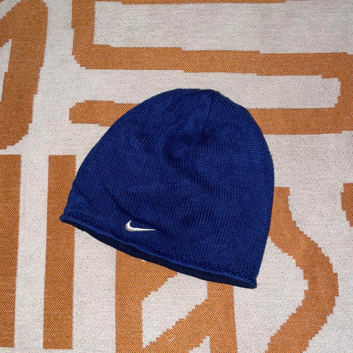 Nike 90s Reversible Swoosh Beanie