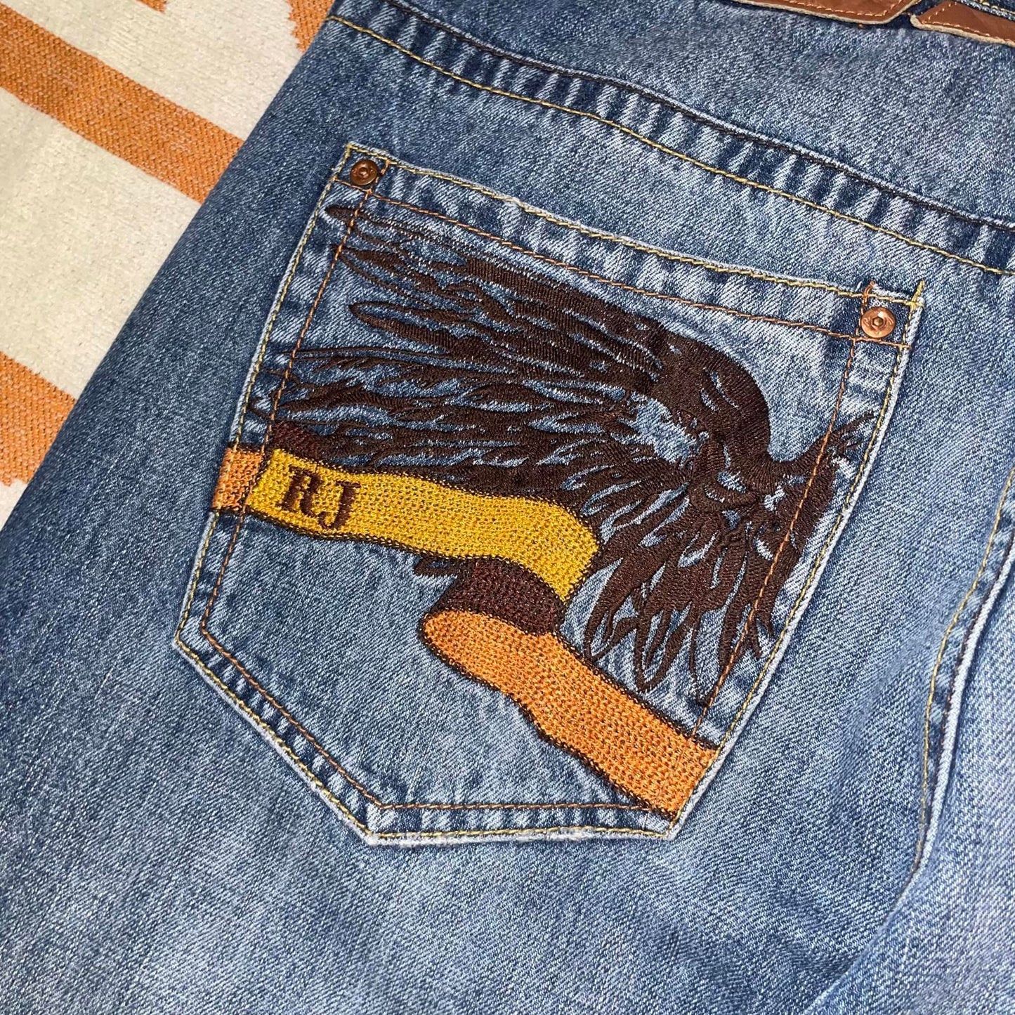 Request 00s Embroidered Wings Jorts 36x21