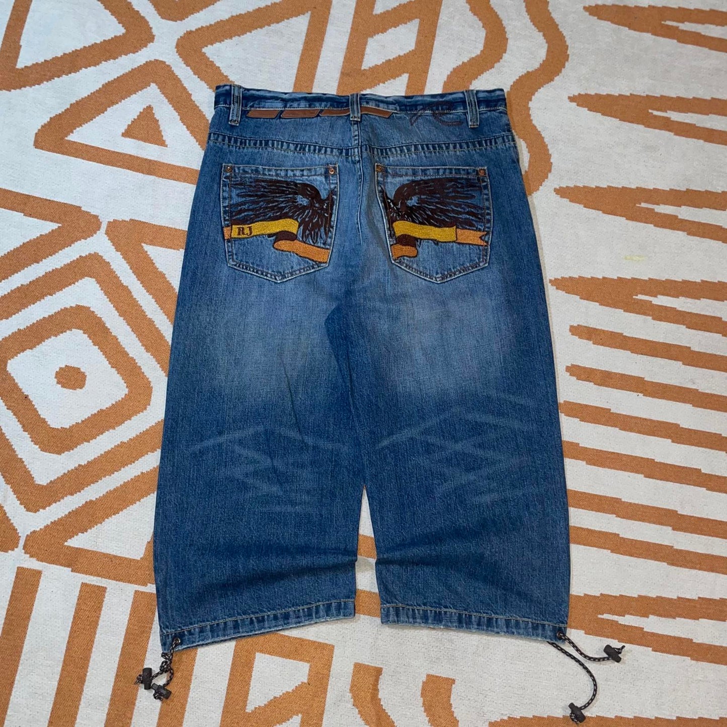 Request 00s Embroidered Wings Jorts 36x21