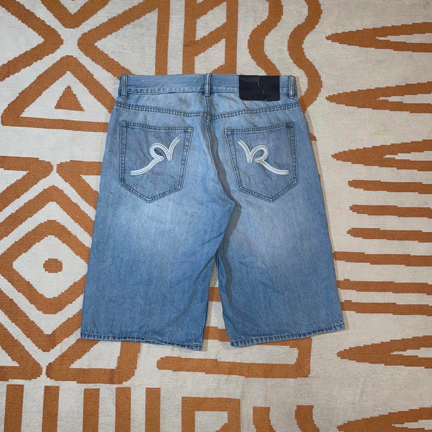 Rocawear 00s Embroidered Baggy Jorts 36x14