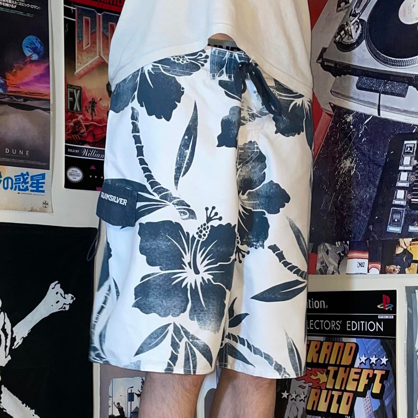 Quiksilver 00s Floral Pattern Board Shorts L