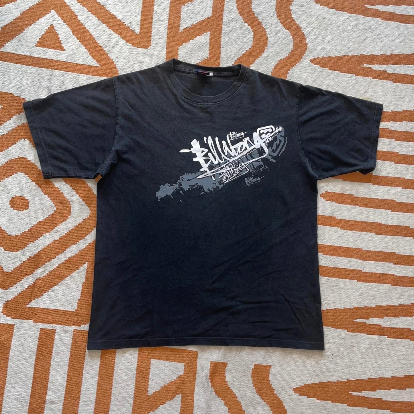 Billabong 90s Signature Graphic Tee L