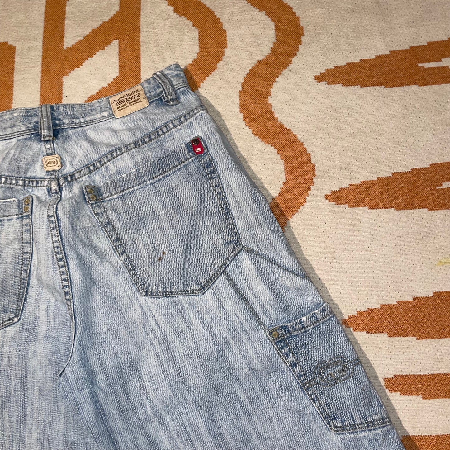 Ecko Unltd. 00s Rhino Embroidered Jorts 28x11