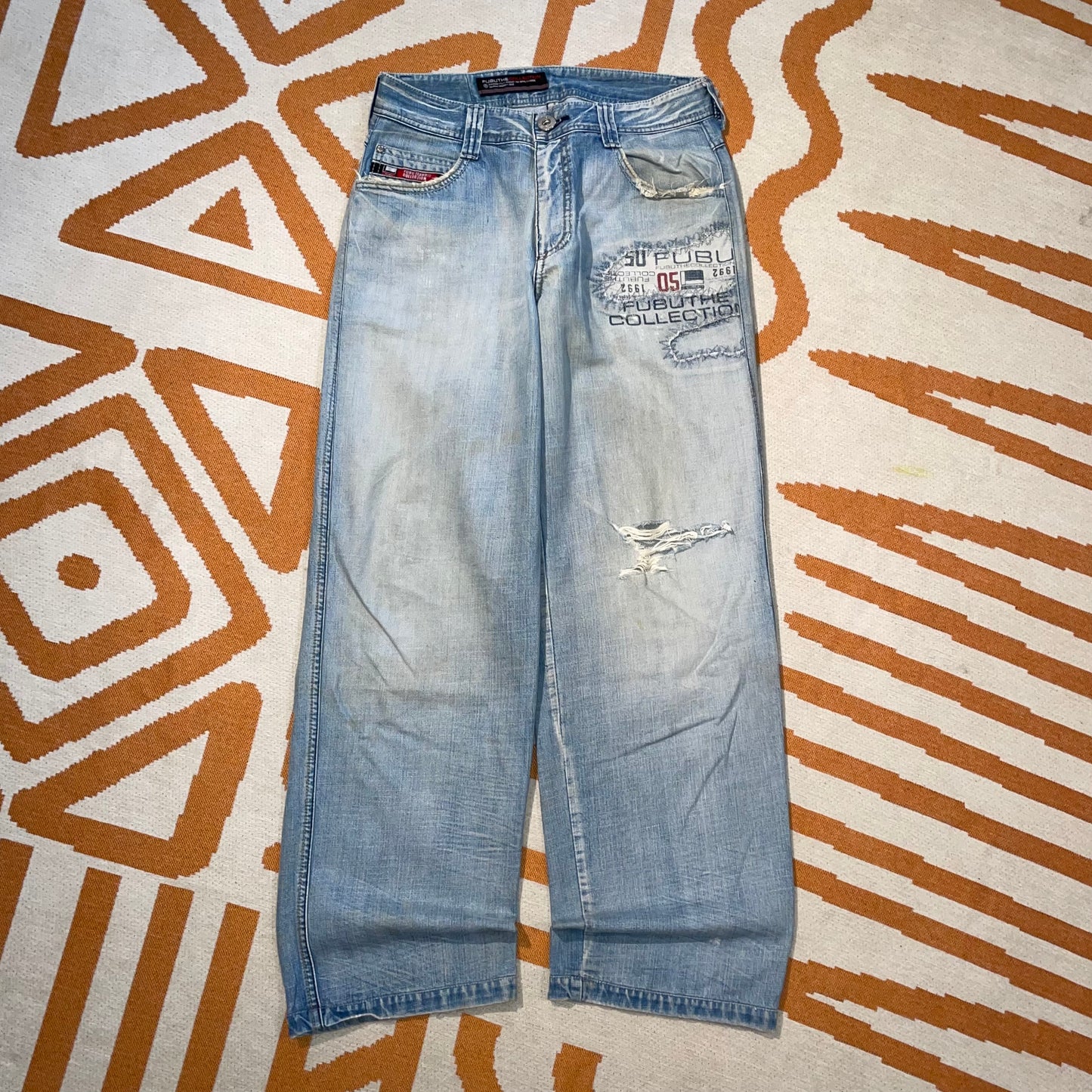 Fubu 00s Baggy Embroidered Jeans 30x32