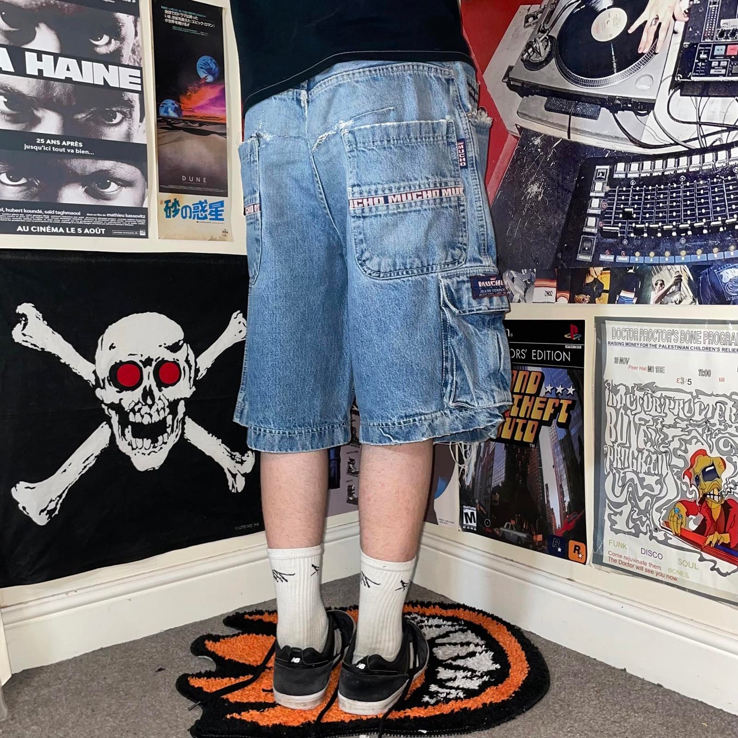 Mucho 90s Baggy Cargo Jorts 36x12