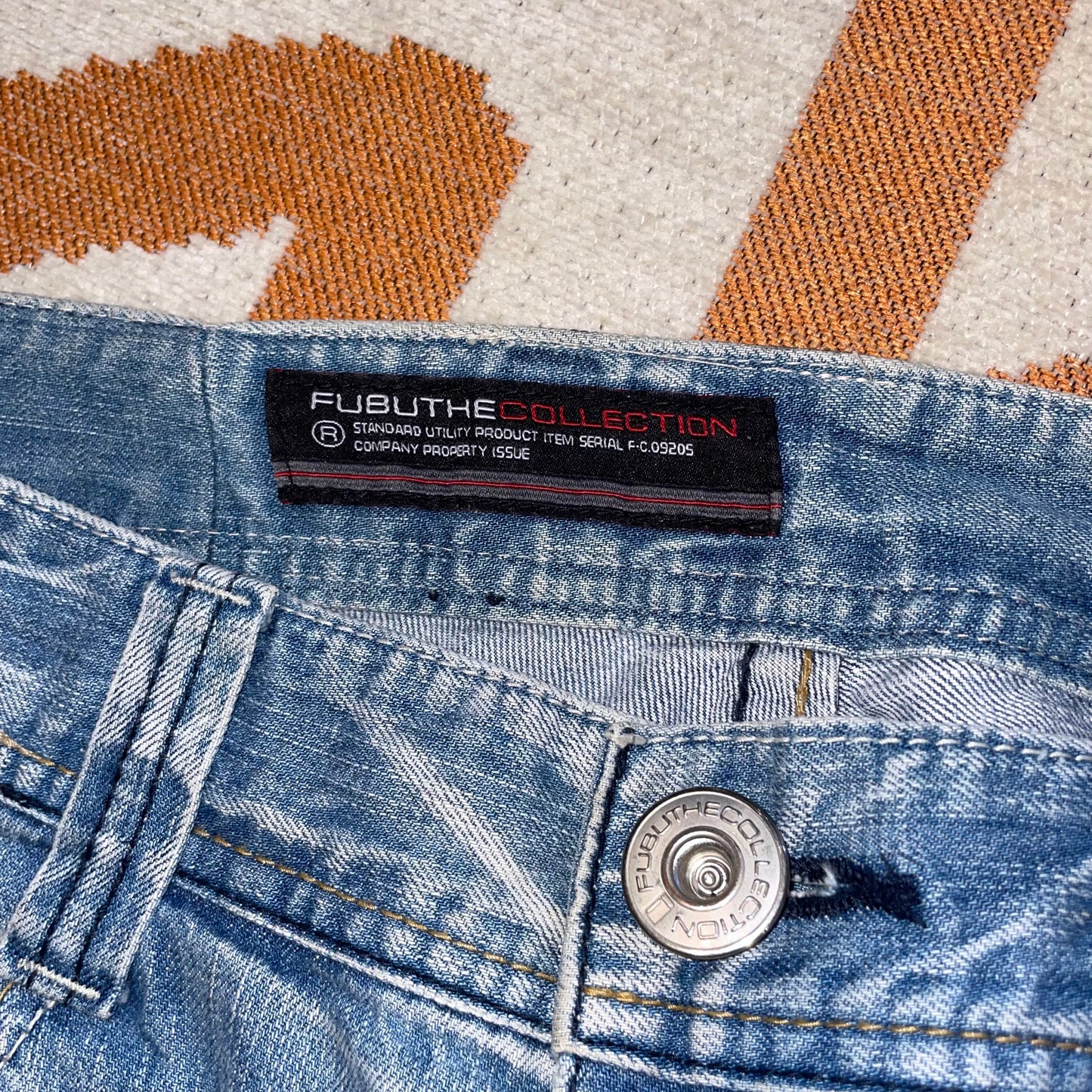 Fubu 00s Baggy Embroidered Jeans 30x32