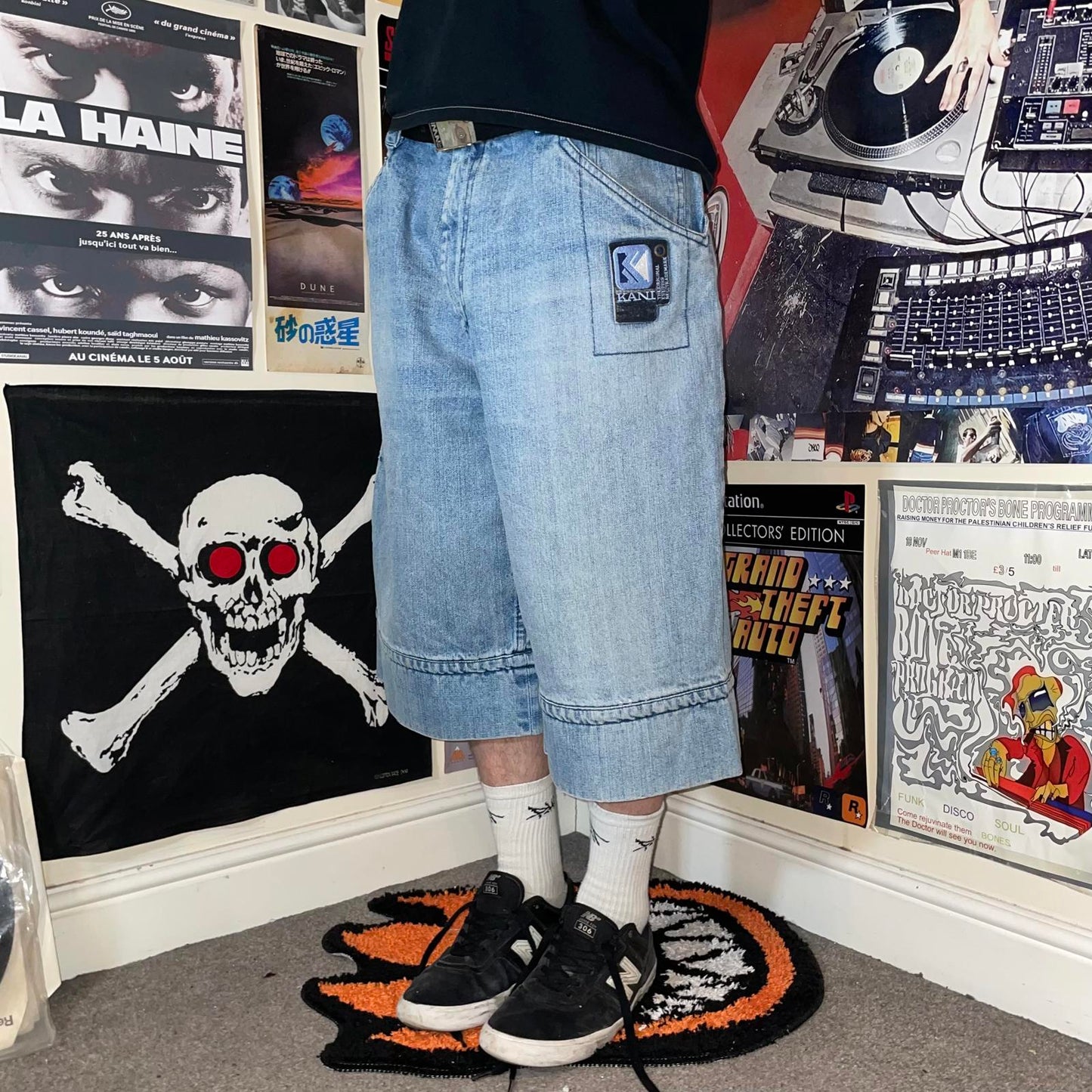 Karl Kani 00s Embroidered Baggy Jorts 38x15