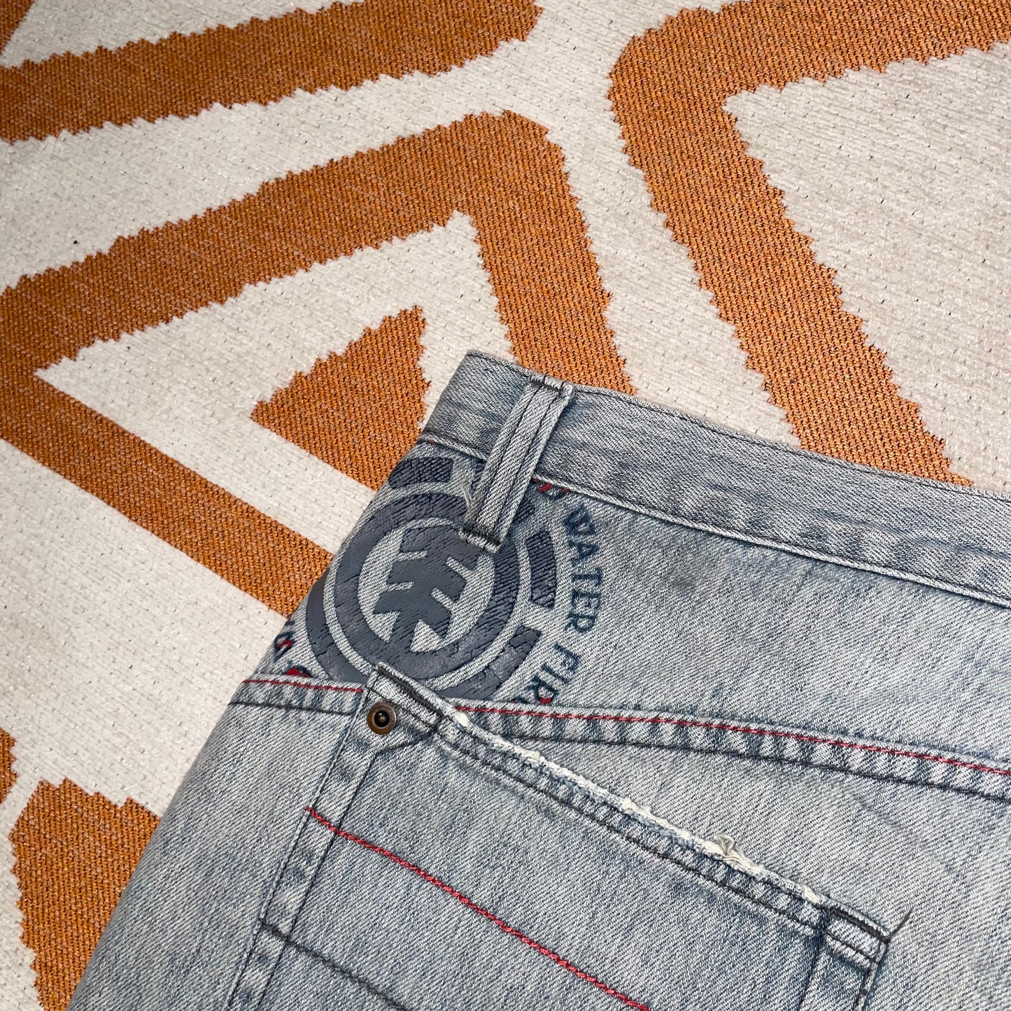 Element 00s Embroidered Baggy Jorts 34x13
