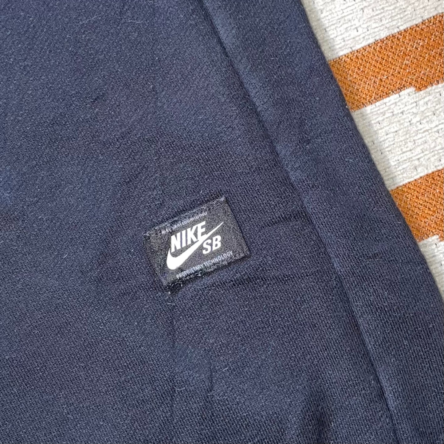 Nike SB 00s Embroidered Hoodie L