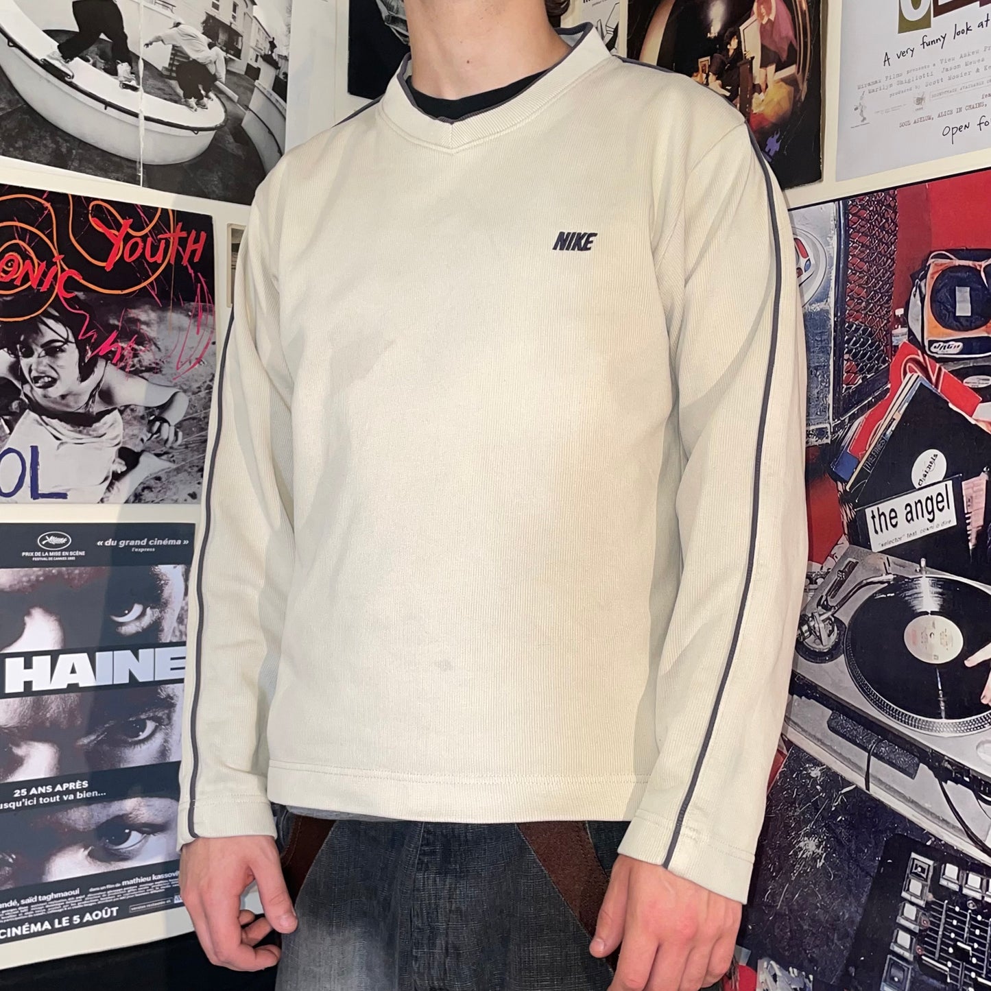 Nike 00s Embroidered Cream Sweatshirt S
