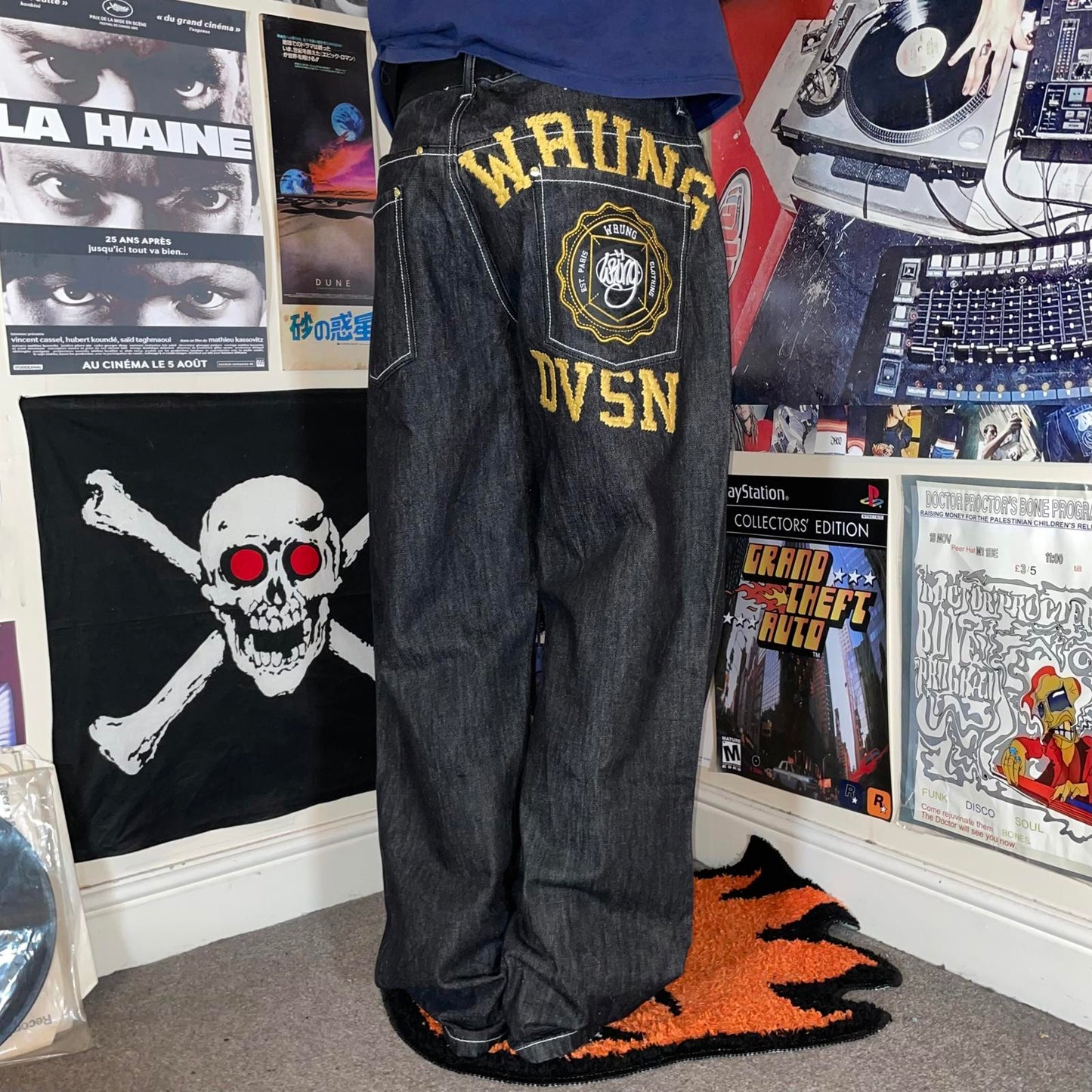 Wrung Division 00s Embroidered Baggy black Denim Jeans 36x32