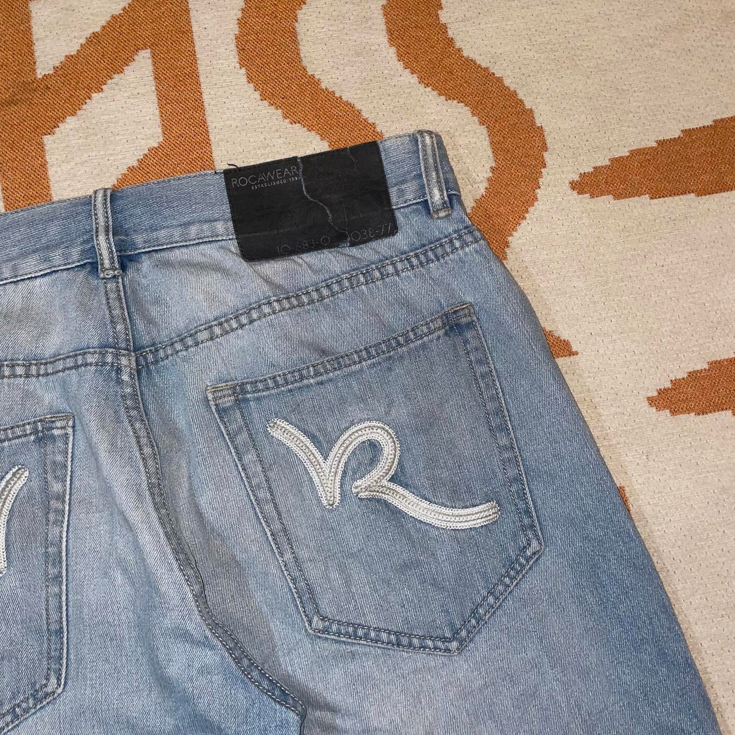 Rocawear 00s Embroidered Baggy Jorts 36x14