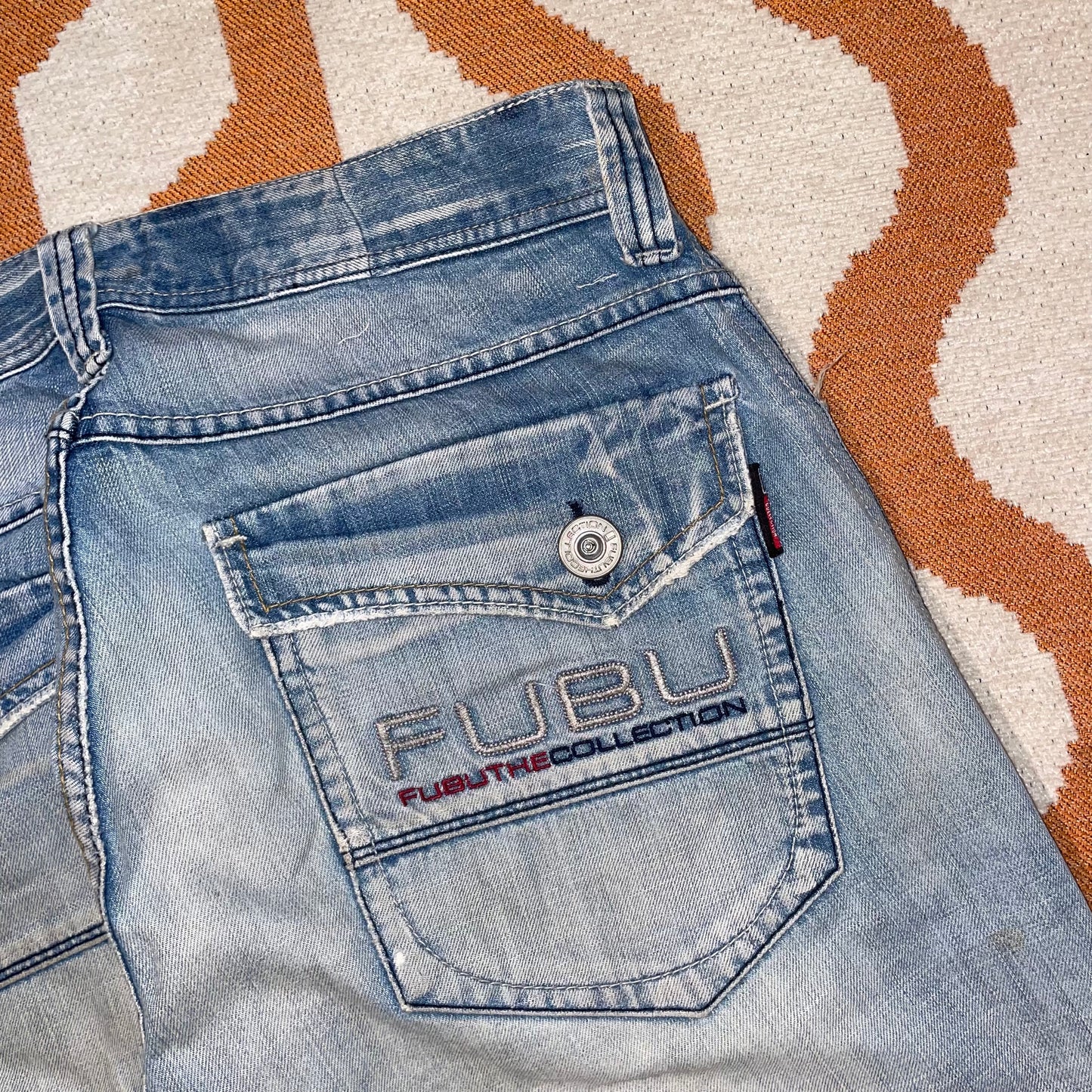 Fubu 00s Baggy Embroidered Jeans 30x32