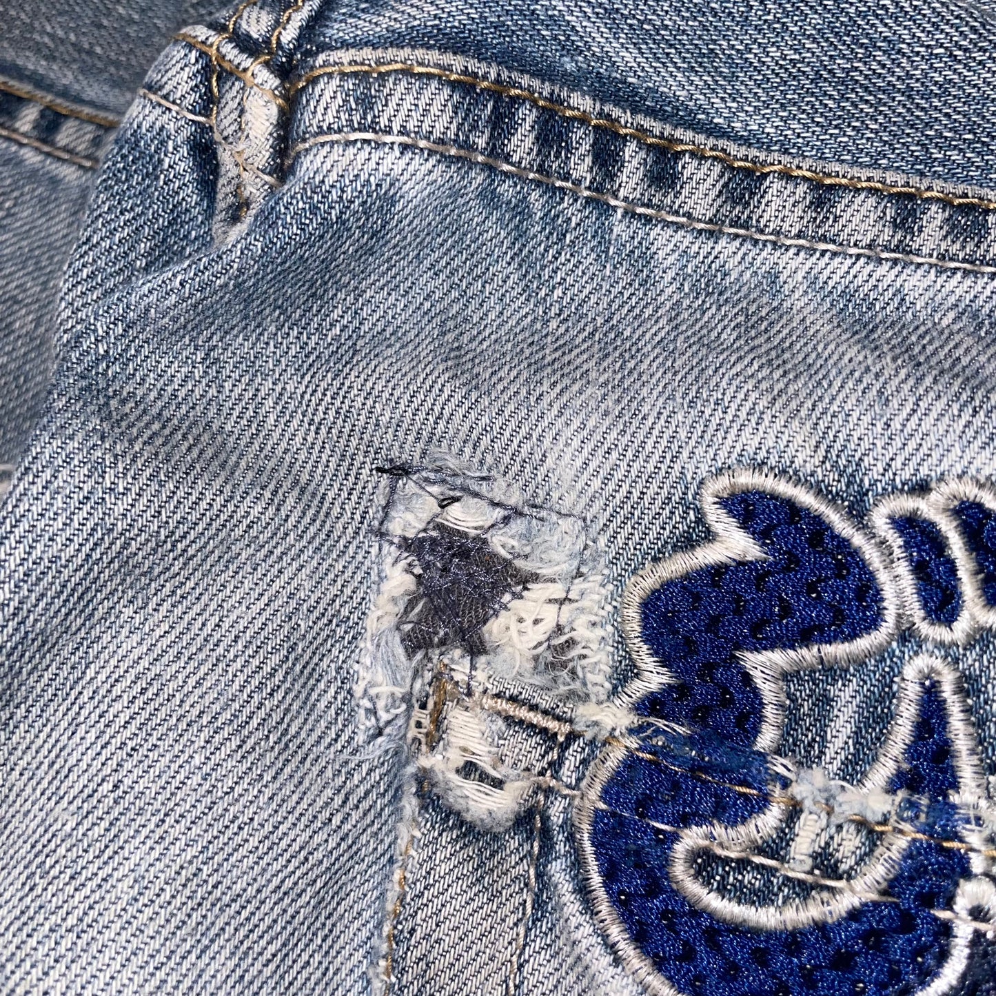 Jizo 00s Japanese Embroidered Jeans 31x31