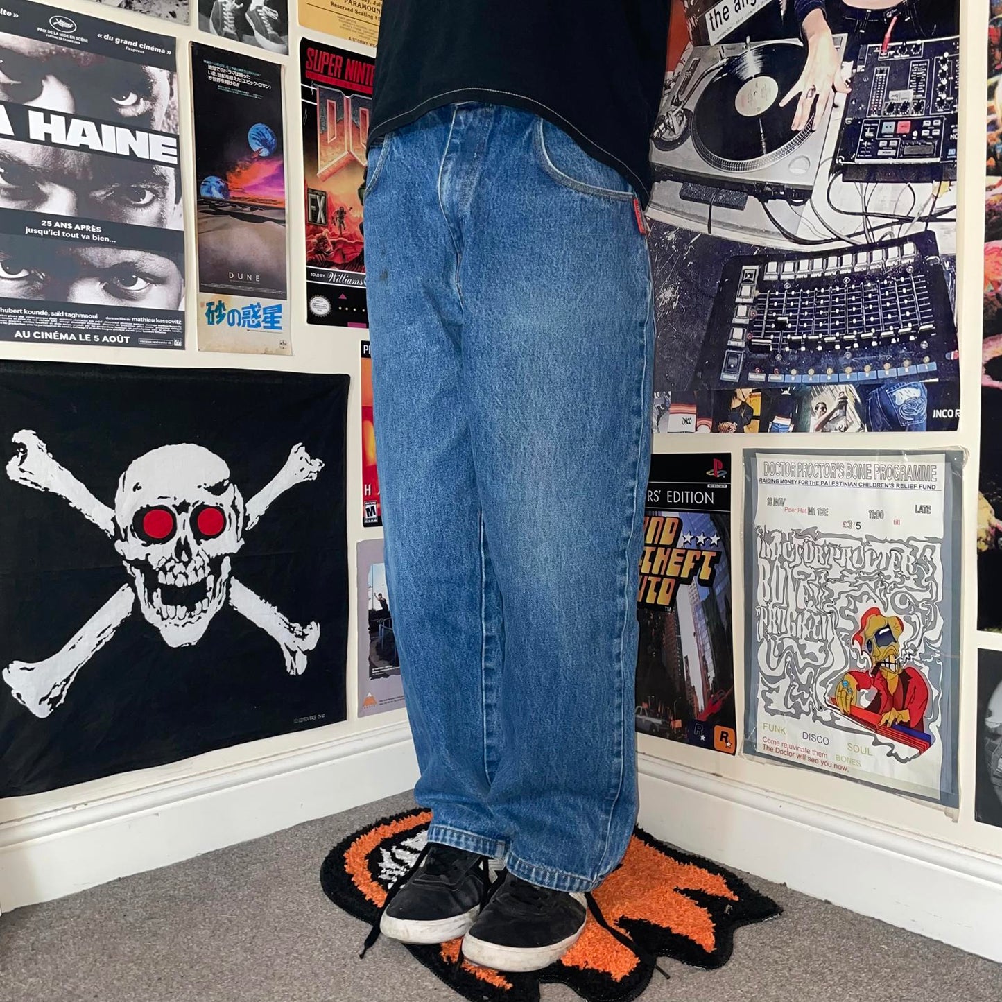 Tupac Collection 00s Embroidered Jeans 28x30