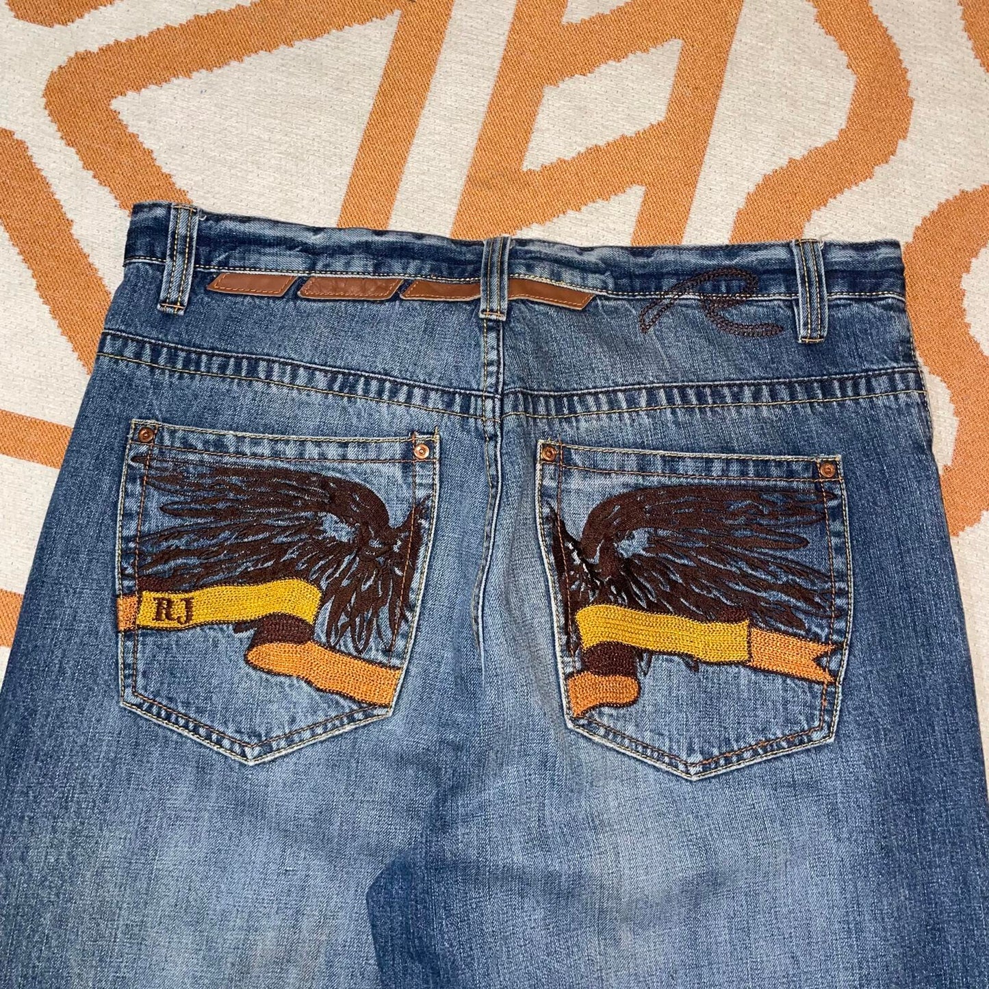 Request 00s Embroidered Wings Jorts 36x21