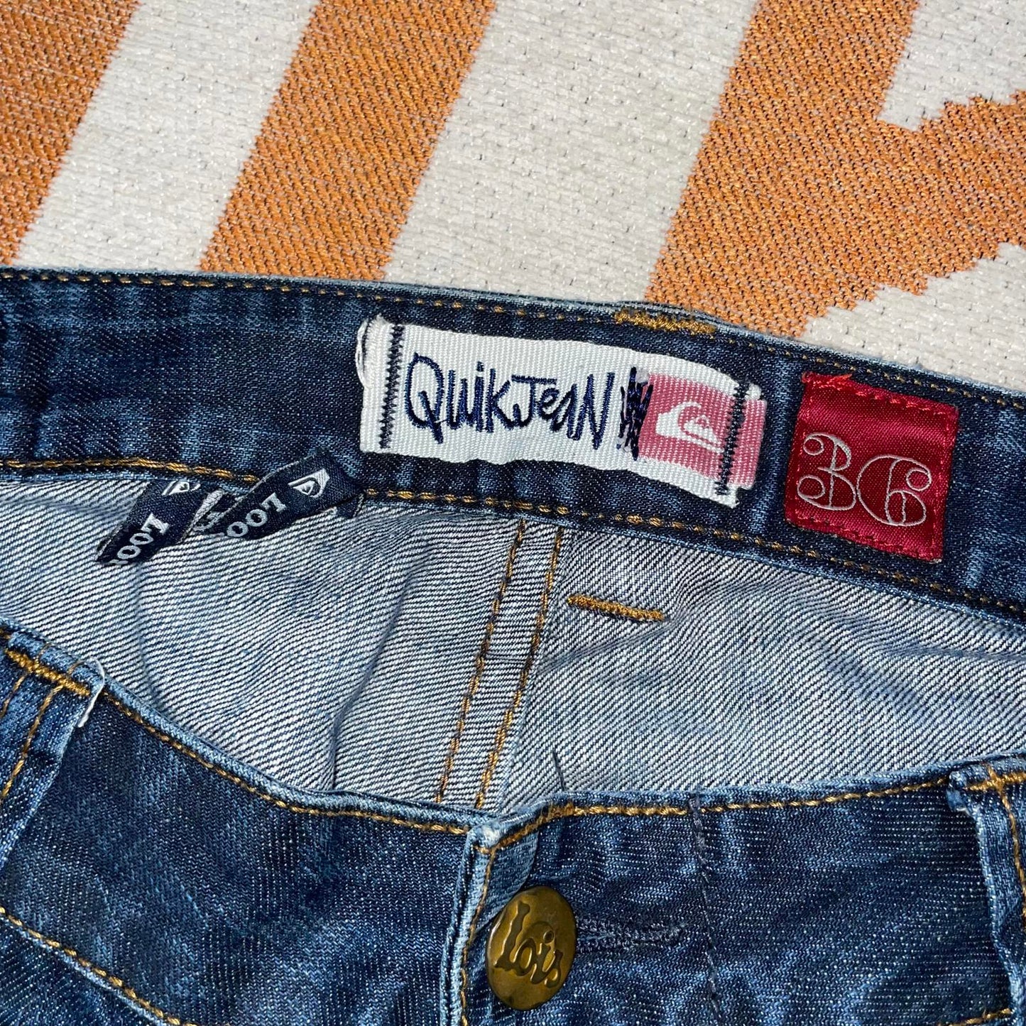 Quiksilver 00s Baggy Embroidered Jeans 36x32