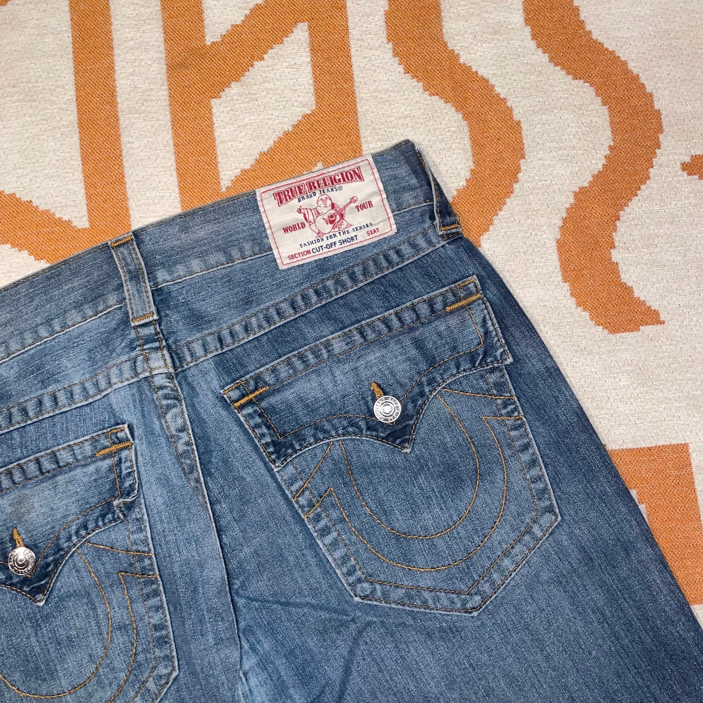 True Religion 00s Embroidered Jorts 34x13