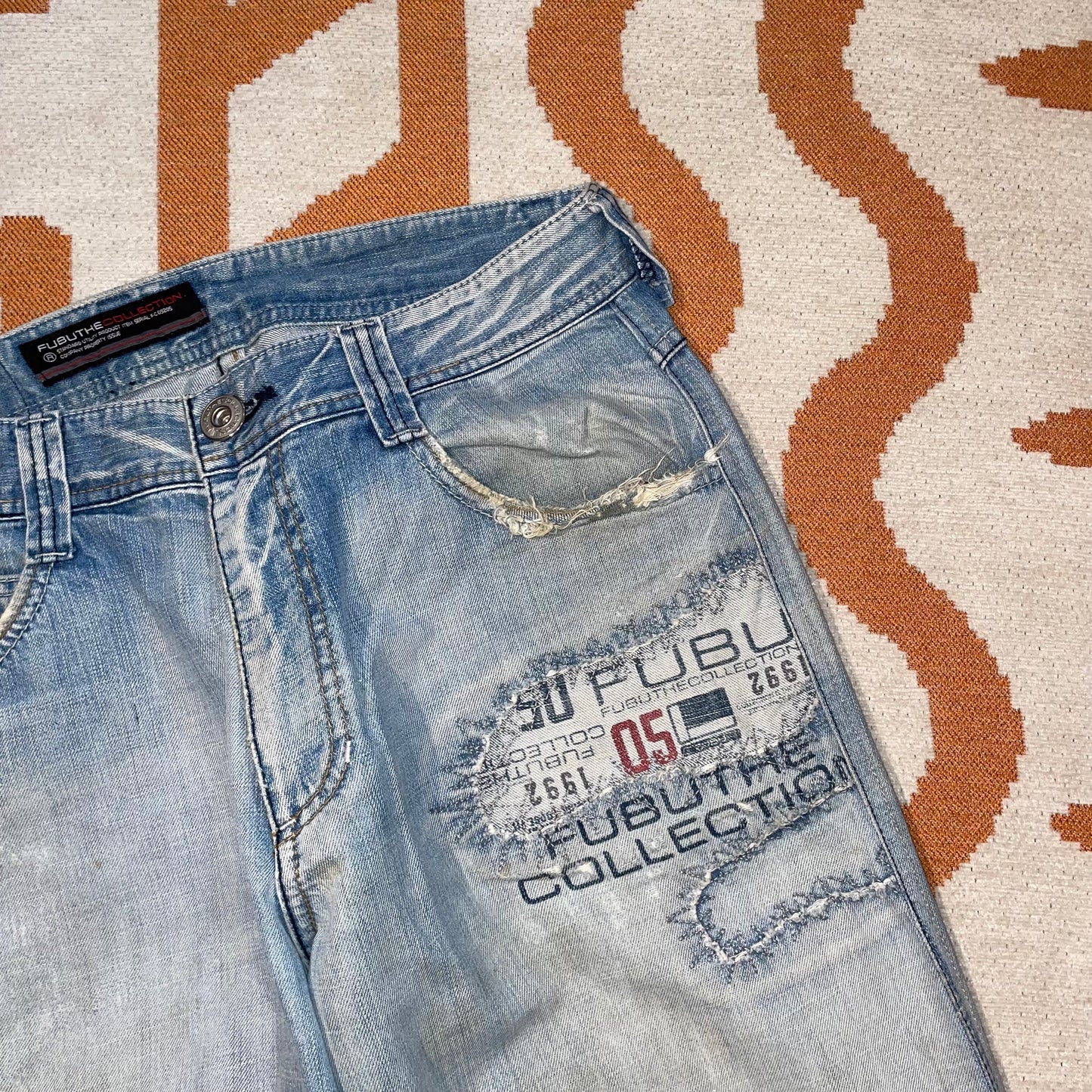 Fubu 00s Baggy Embroidered Jeans 30x32