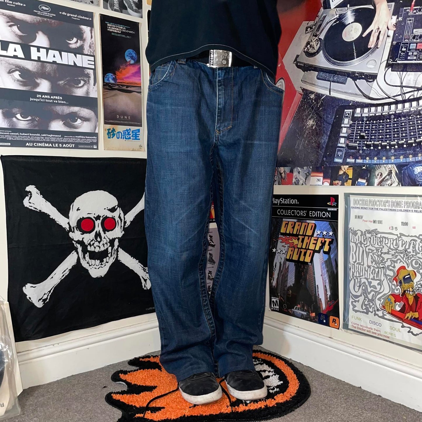 Quiksilver 00s Baggy Embroidered Jeans 36x32