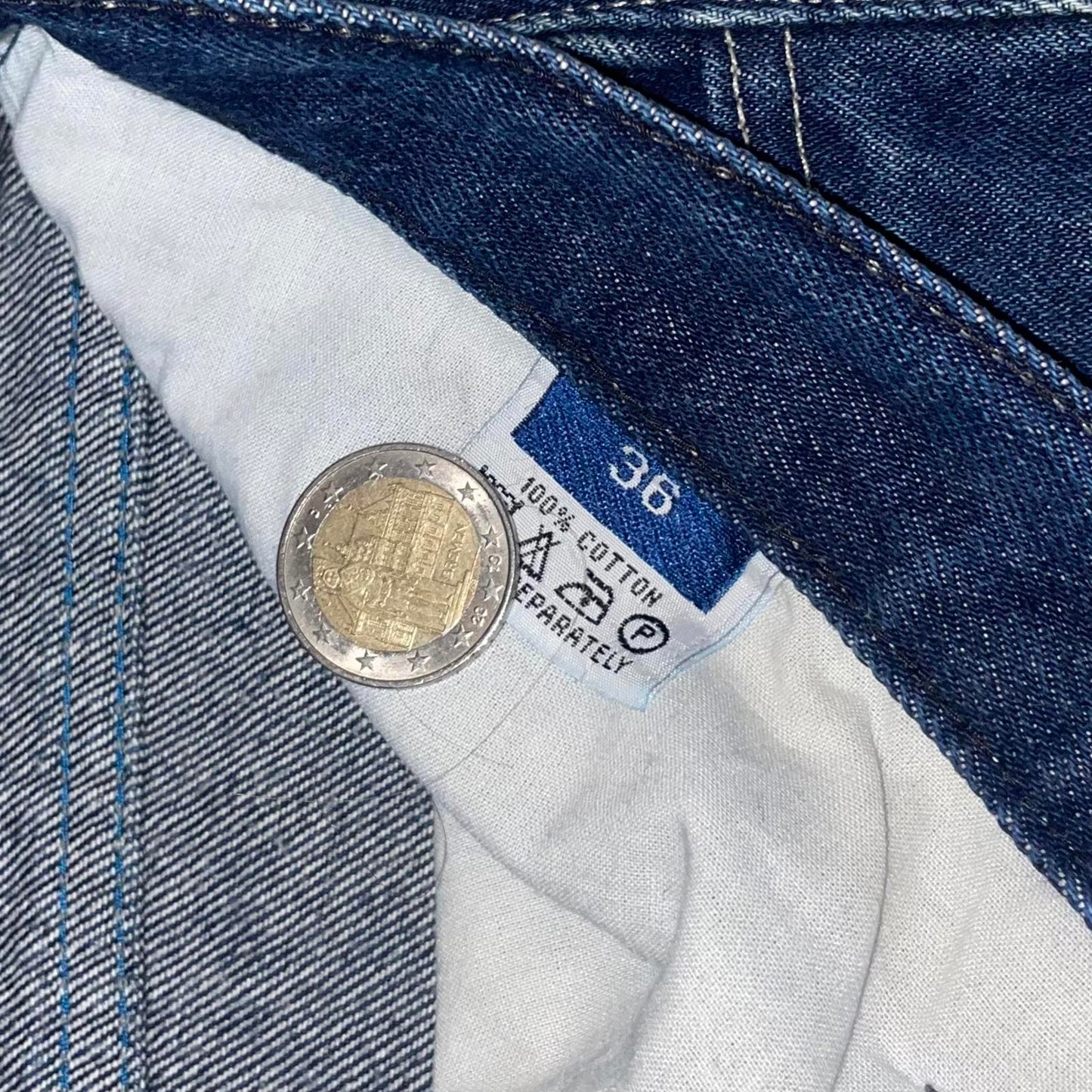 Bleu Bolt 00s Baggy Embroidered Jorts 36x12