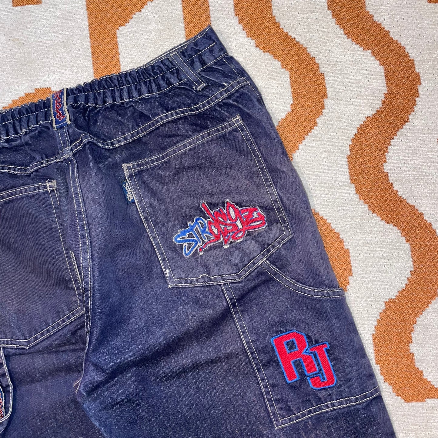 Strois 90s Embroidered Baggy Jeans 30x30