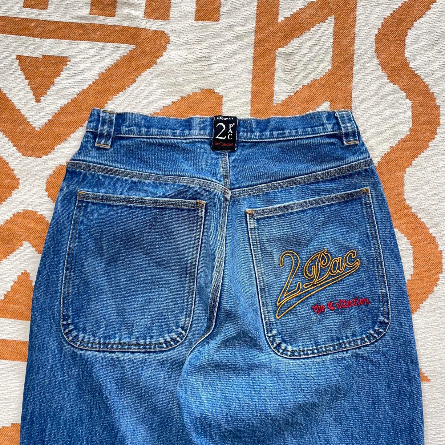 Tupac Collection 00s Embroidered Jeans 28x30