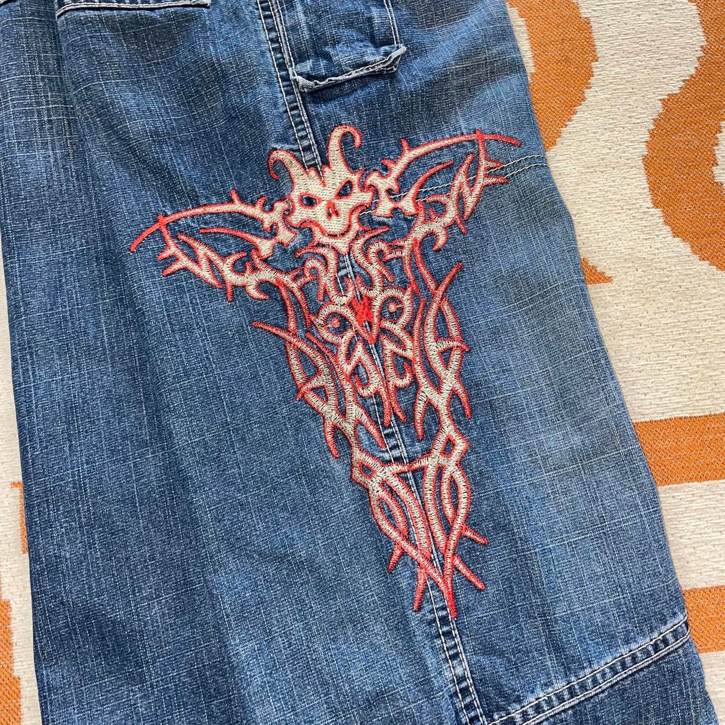 Femy Boy 90s Tribal Embroidered Jeans 28x30