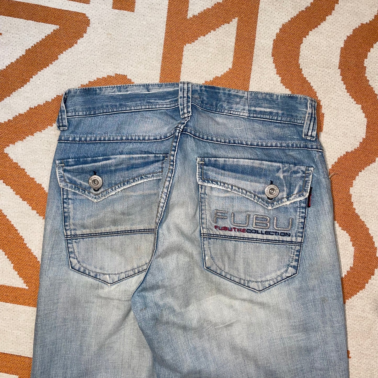Fubu 00s Baggy Embroidered Jeans 30x32