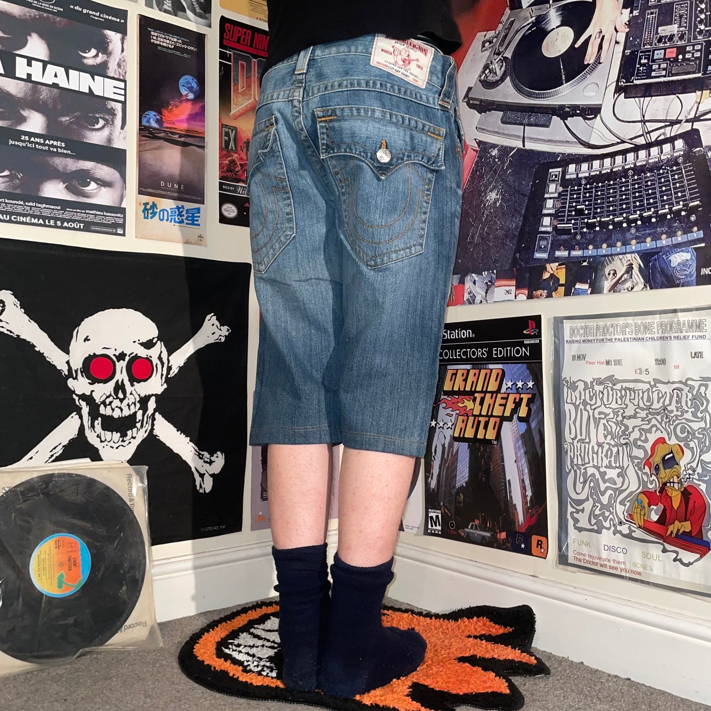 True Religion 00s Embroidered Jorts 34x13