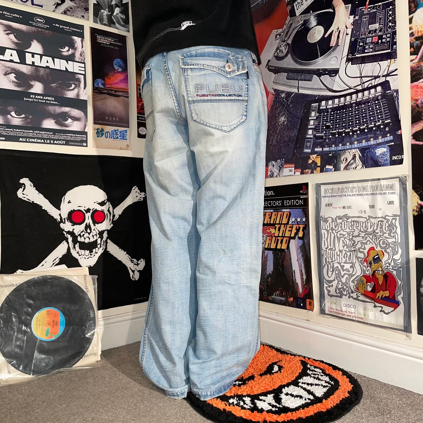 Fubu 00s Baggy Embroidered Jeans 30x32