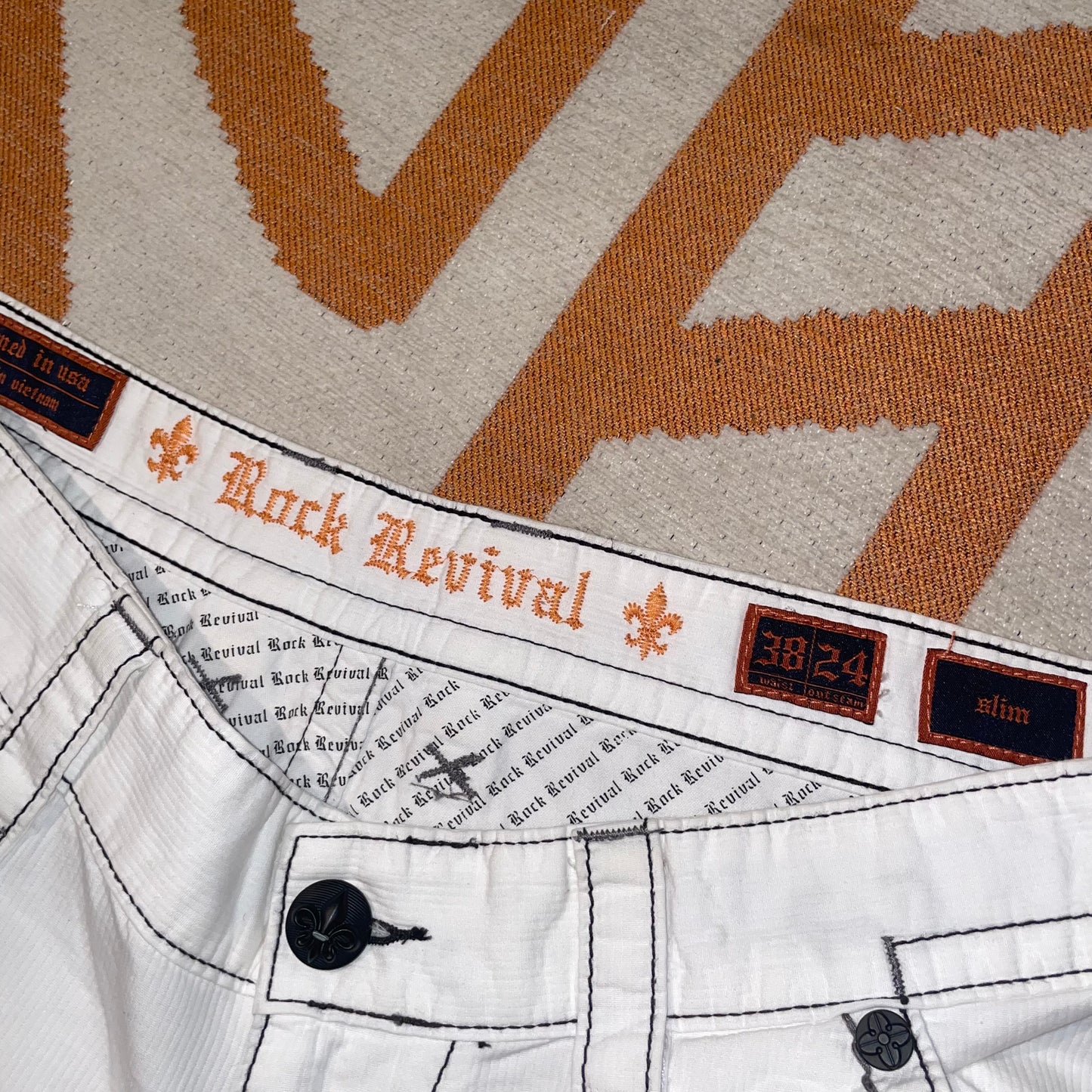 Rock Revival 00s Embroidered Cargo Shorts 38x13