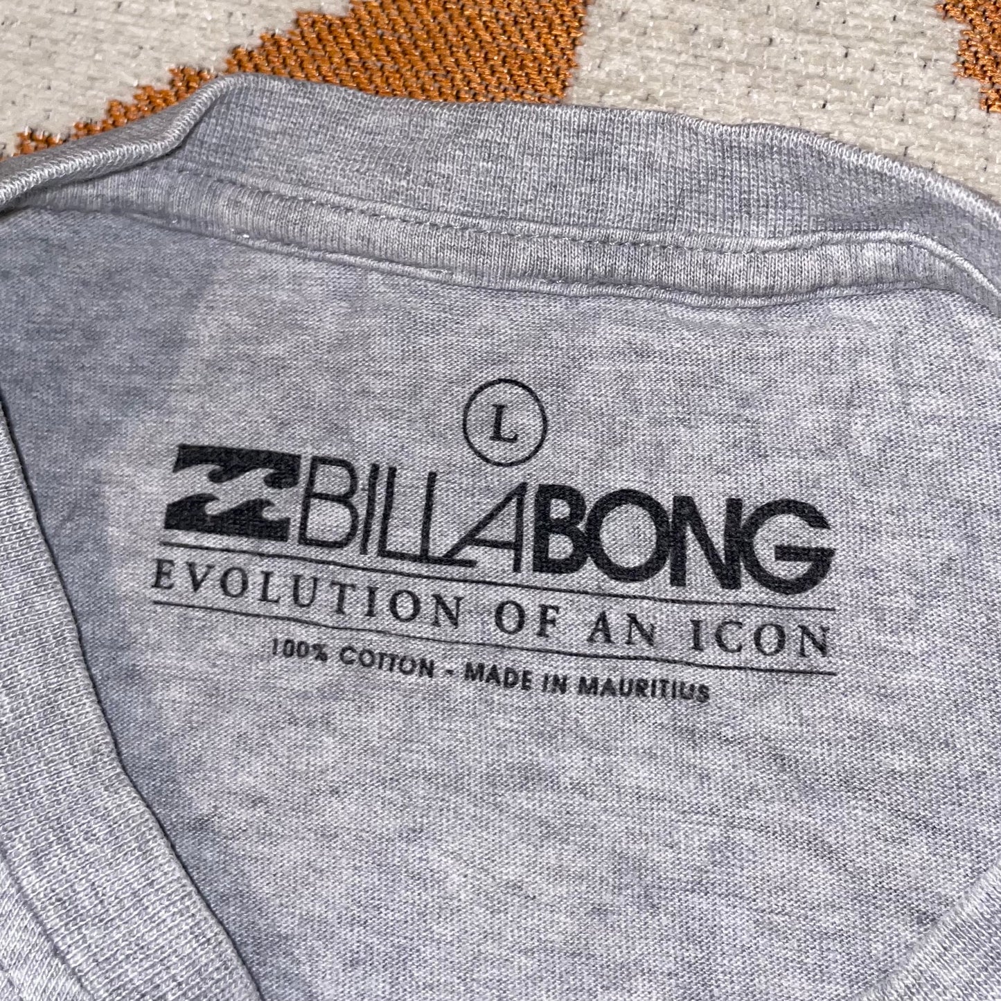 Billabong Surf 00s Graphic T-Shirt L