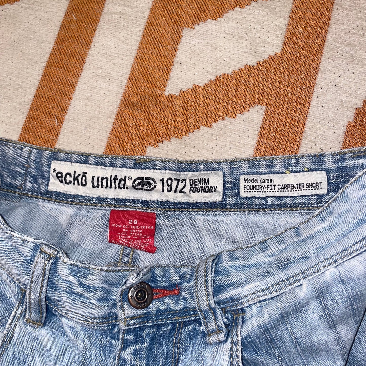 Ecko Unltd. 00s Rhino Embroidered Jorts 28x11