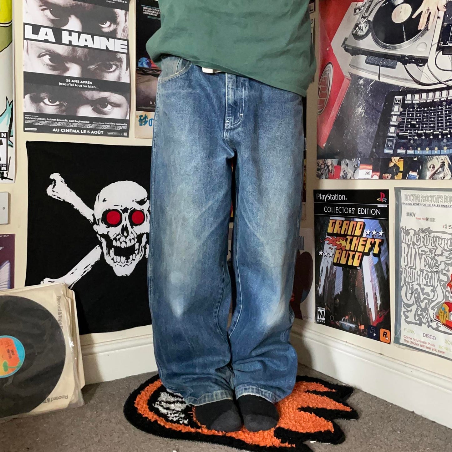 Southpole 00s Embroidered Baggy Blue Jeans 34x31