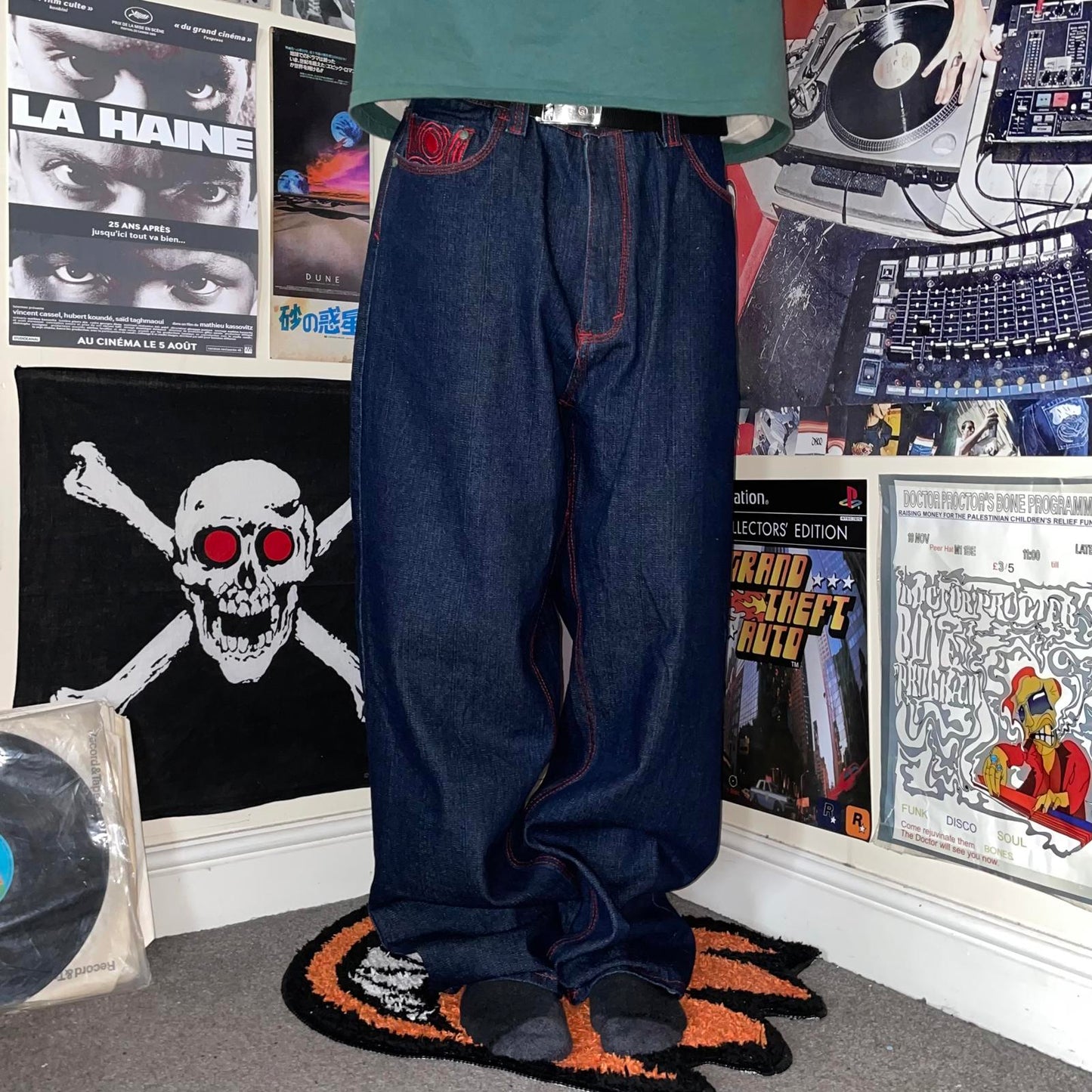 Coogi 90s Trippy Snake Embroidered Baggy Jeans 38x32