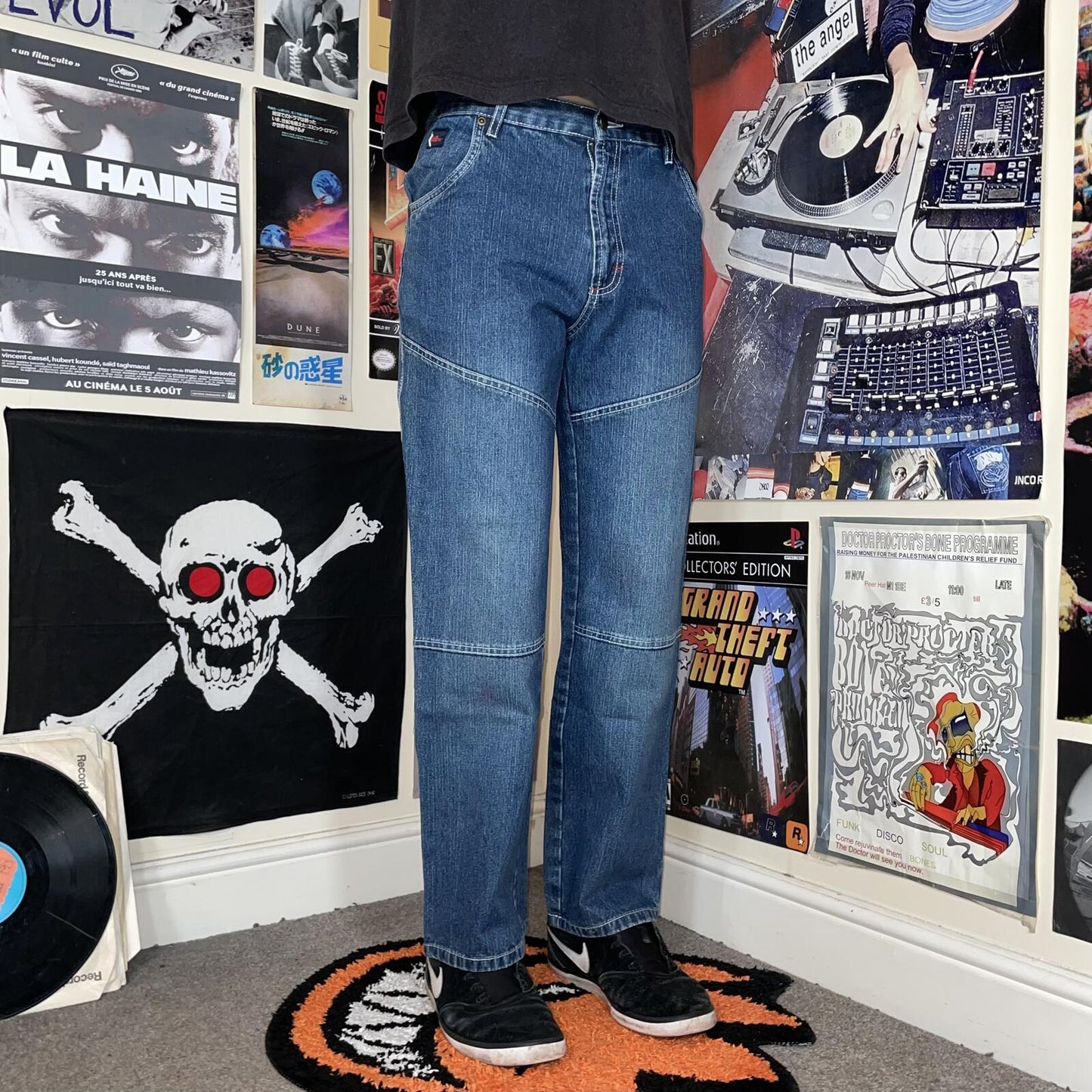 Beat 00s Embroidered ‘Wallride’ Skater Loose Jeans 28x28