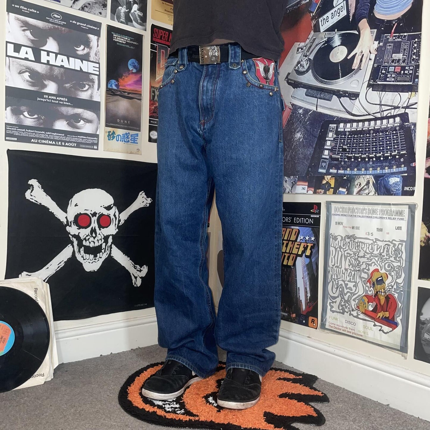 Coogi 90s Embroidered ‘Arrows’ Blue/Gold Baggy Jeans 36x32