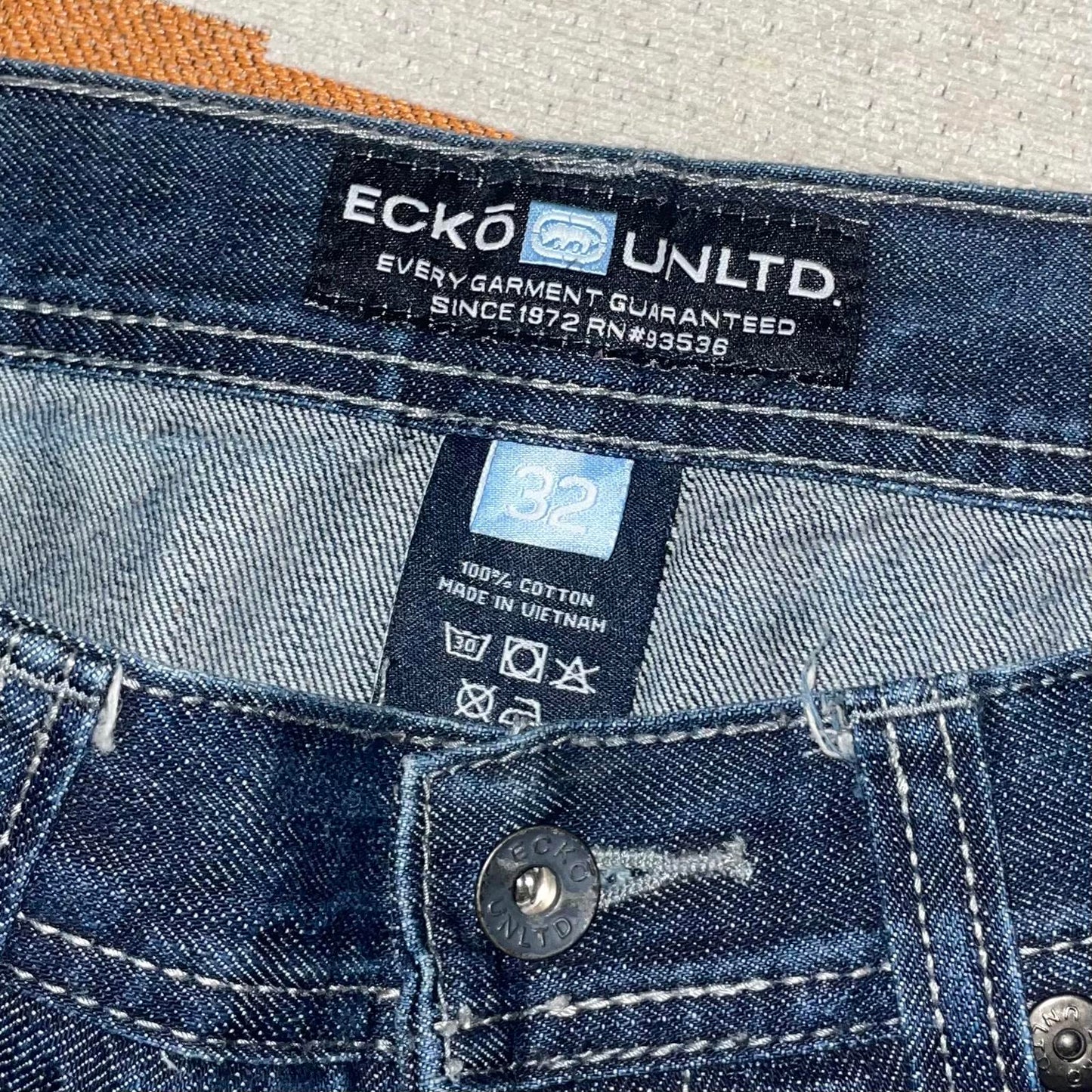 Ecko Unltd. 00s Rhino Jorts 32x12