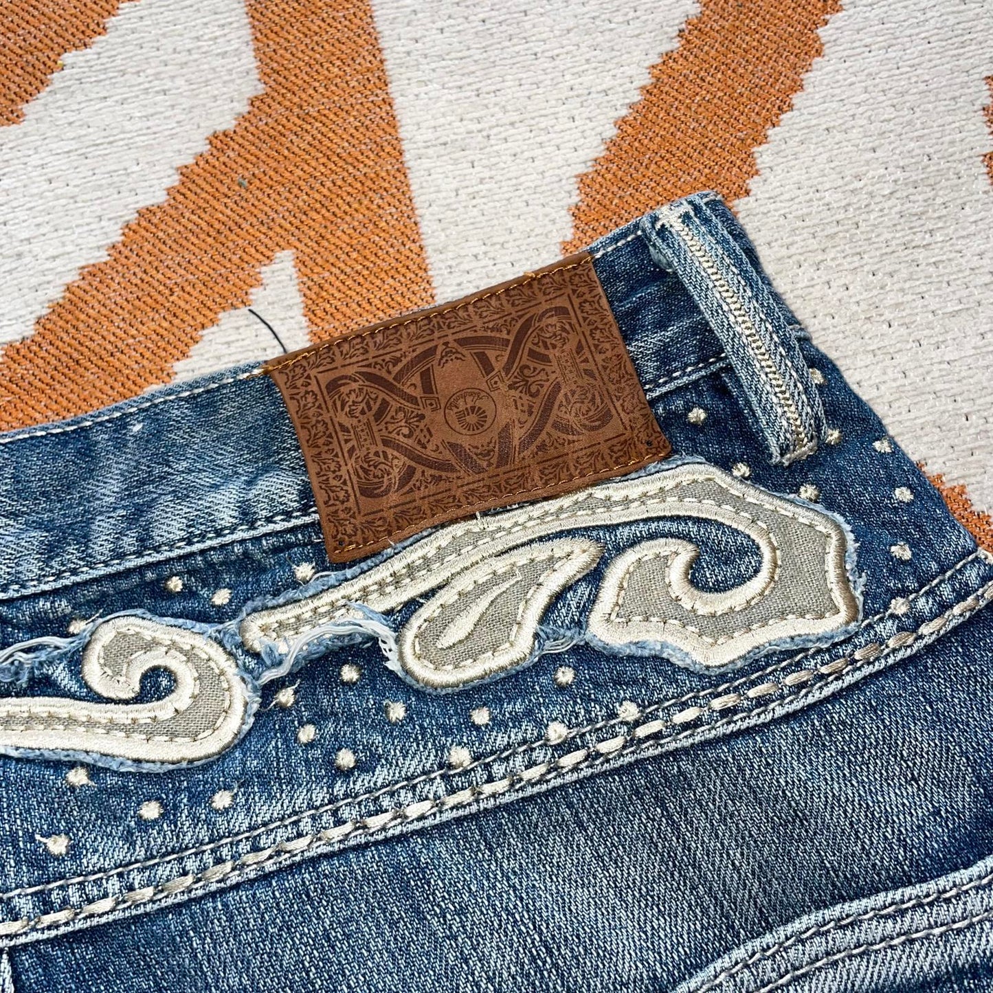 Akademiks 00s Embroidered Swirl Jeans 30x29