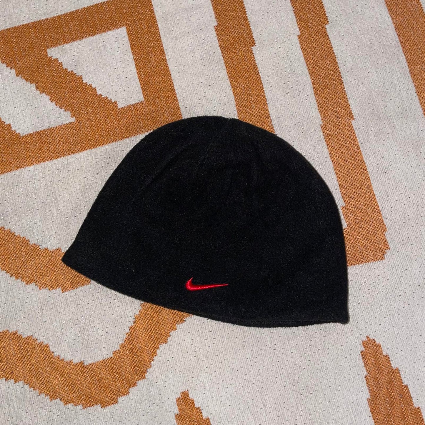 Nike 00s Reversible Swoosh Beanie