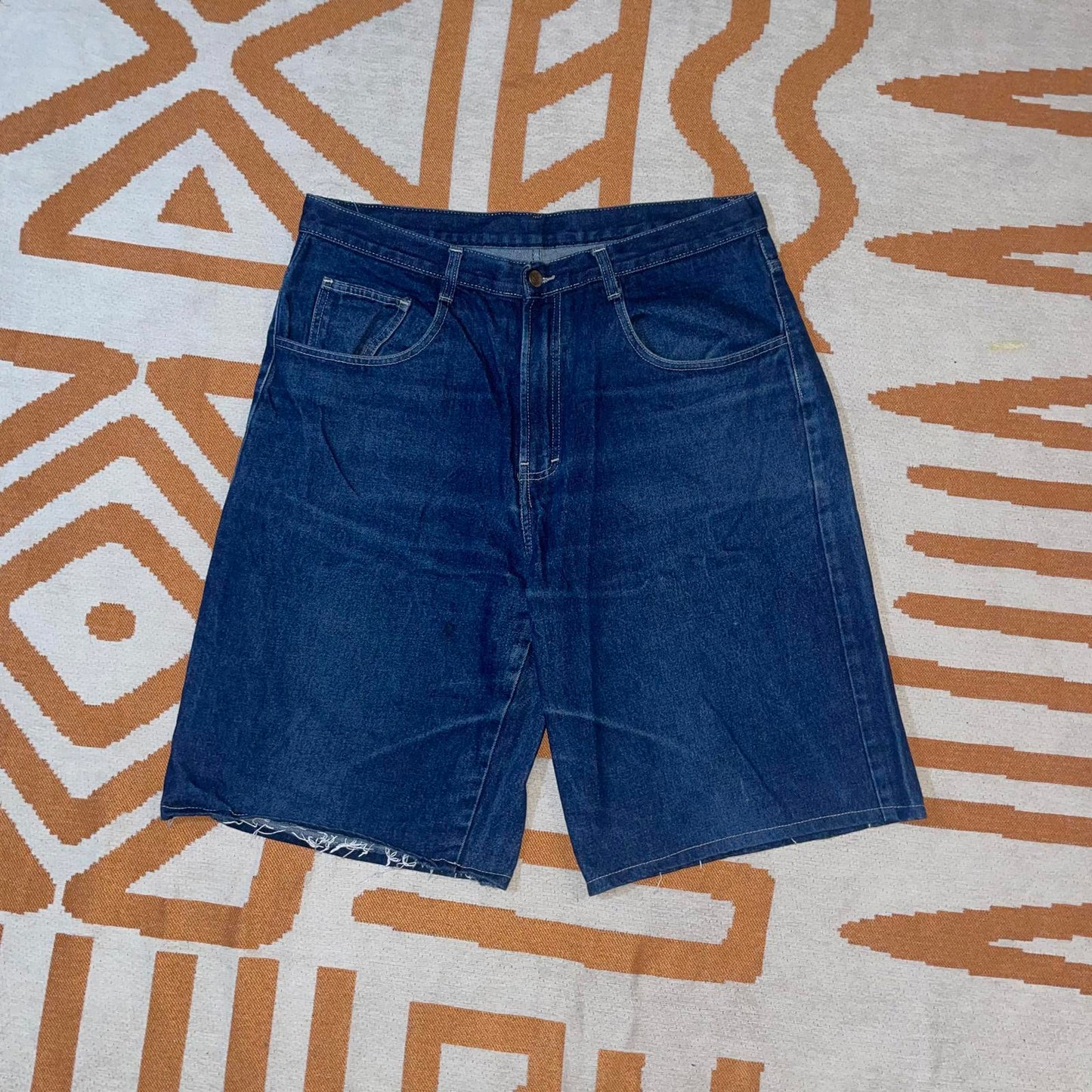 Bleu Bolt 00s Baggy Embroidered Jorts 36x12