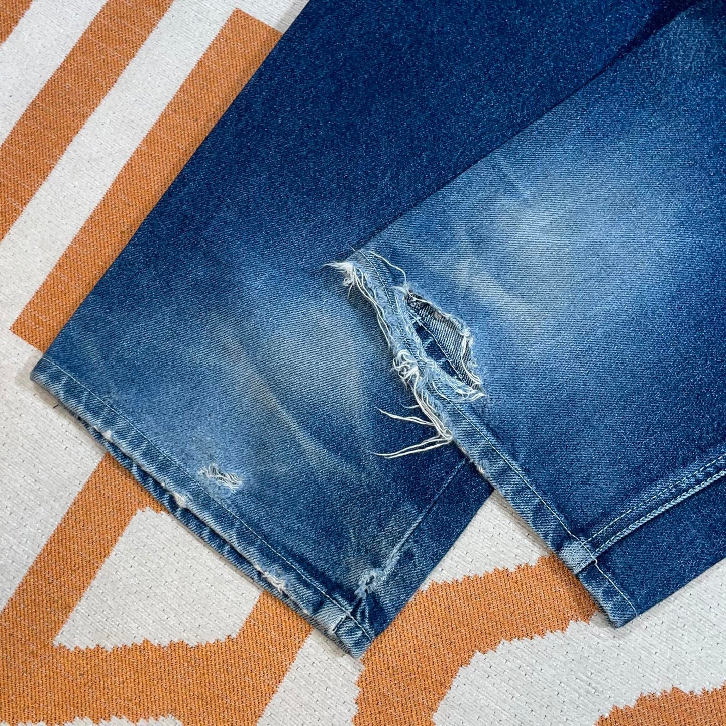 Southpole 90s Embroidered Baggy Blue Denim Jeans 32x33