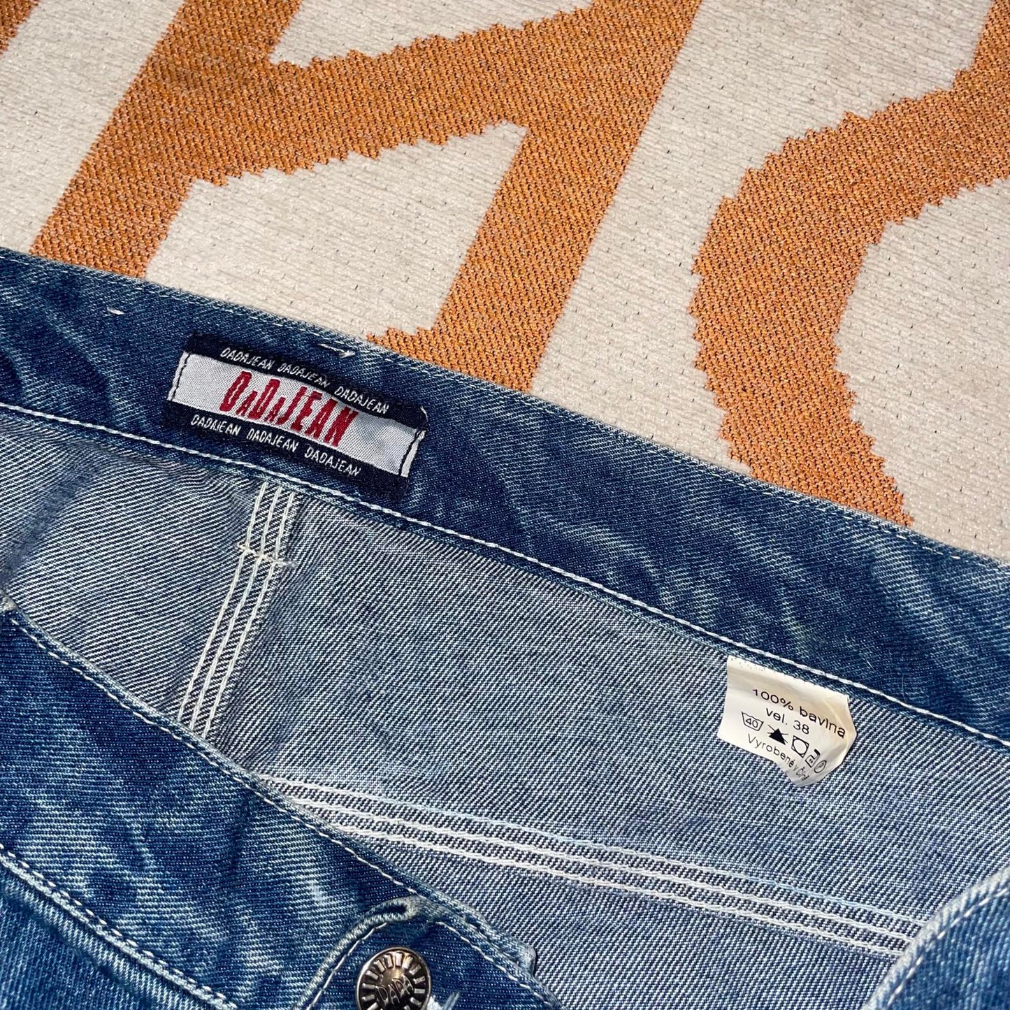 Dada 00s Baggy Embroidered Jorts 38x18