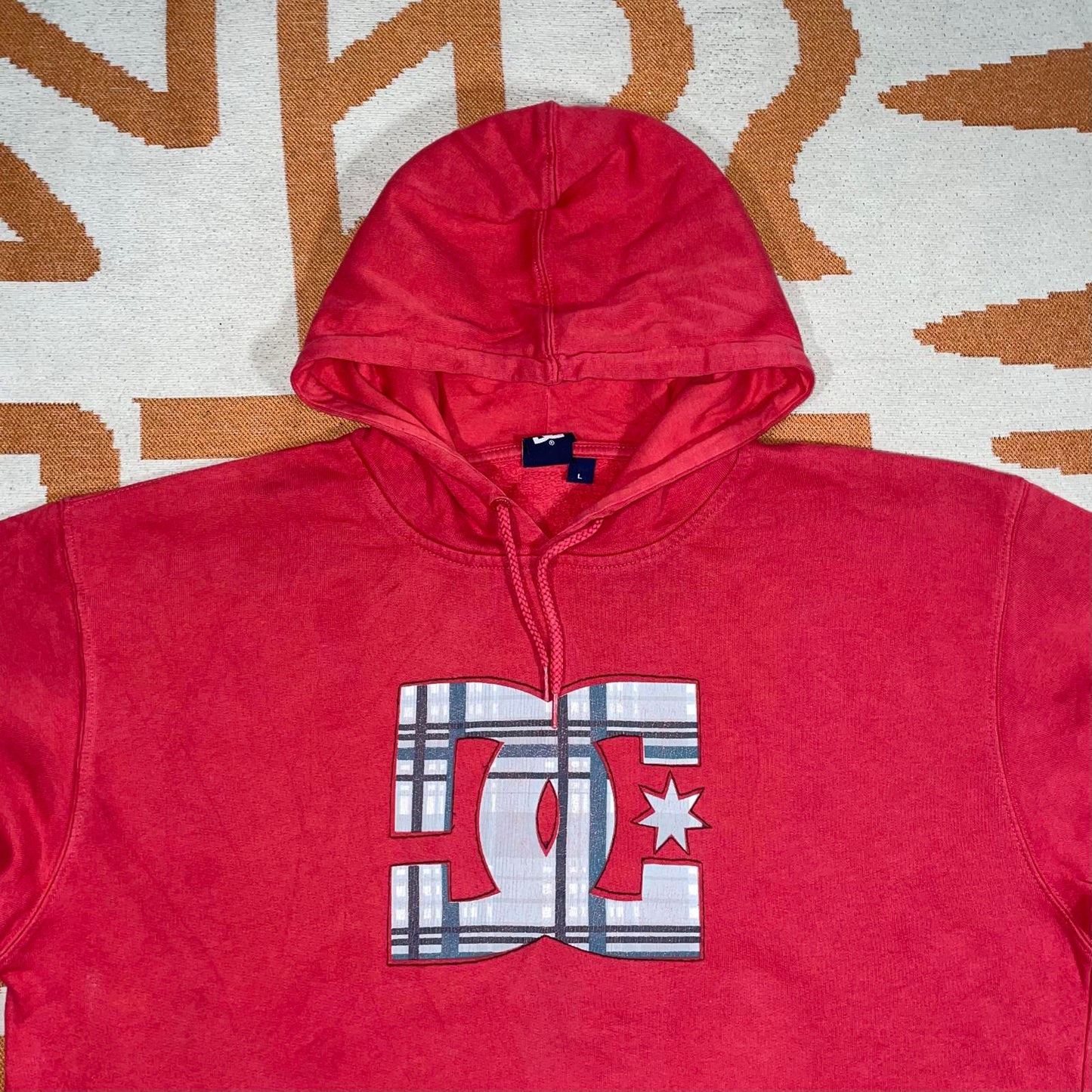 DC 00s Salmon Plaid Graphic Print Hoodie L