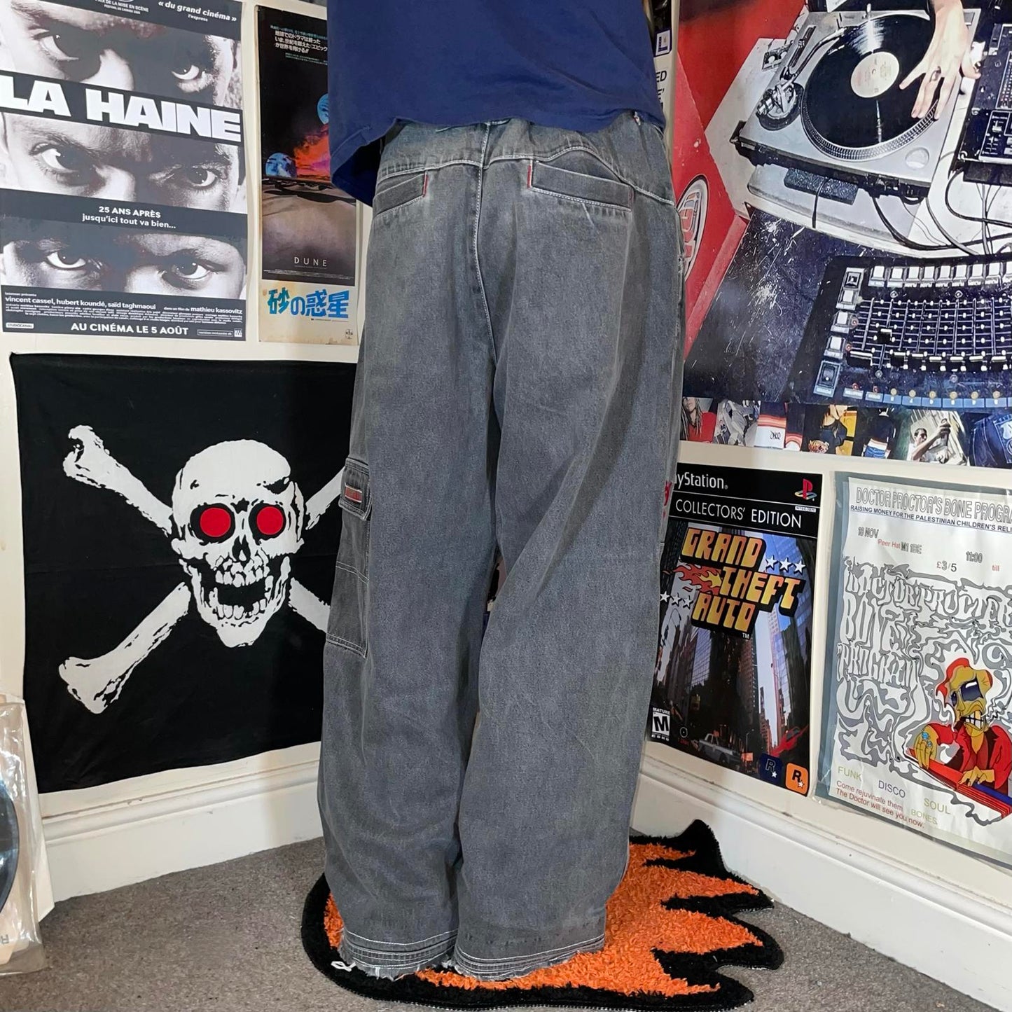 Dirty Dog 90s Embroidered Grey Baggy Cargo Jeans 38x30