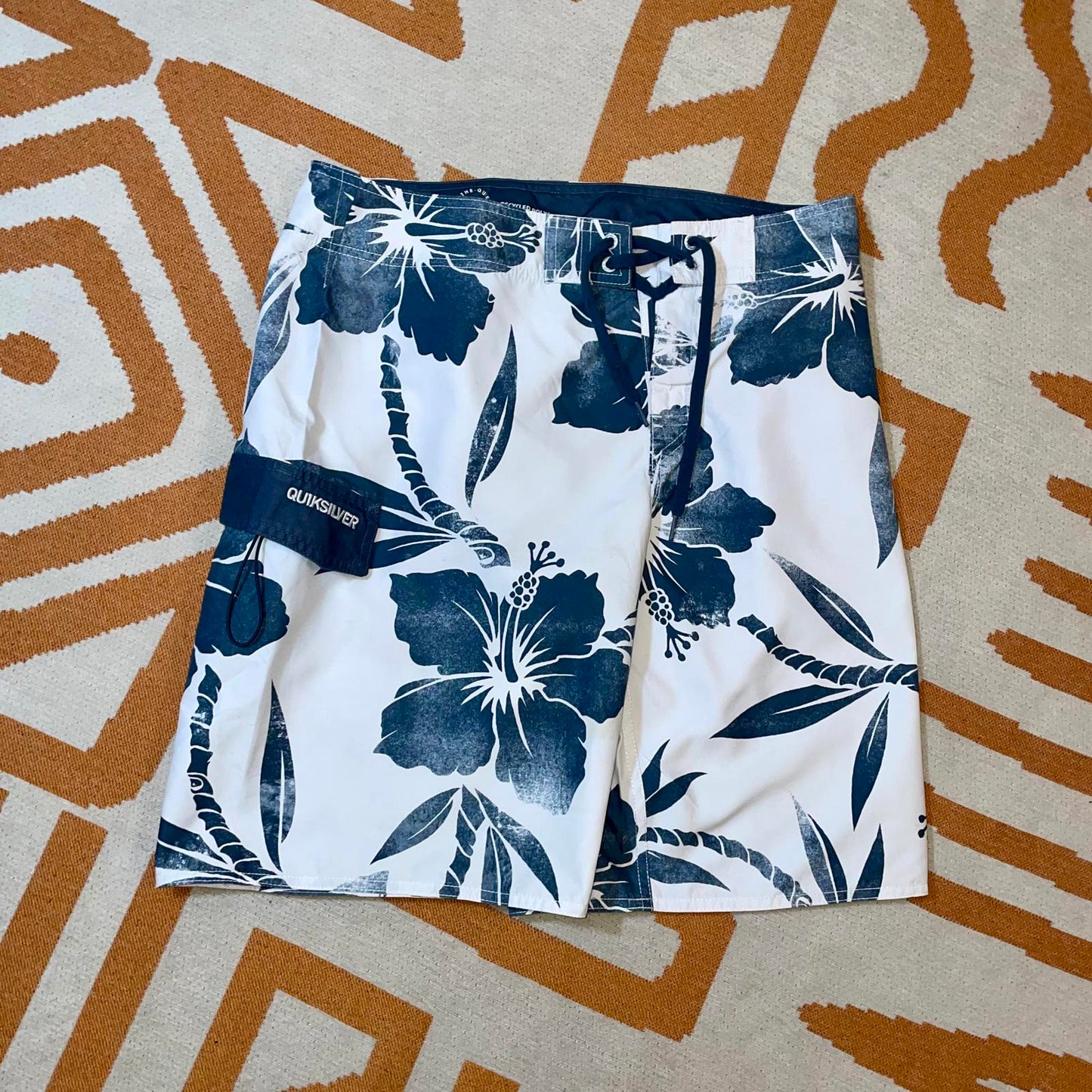 Quiksilver 00s Floral Pattern Board Shorts L