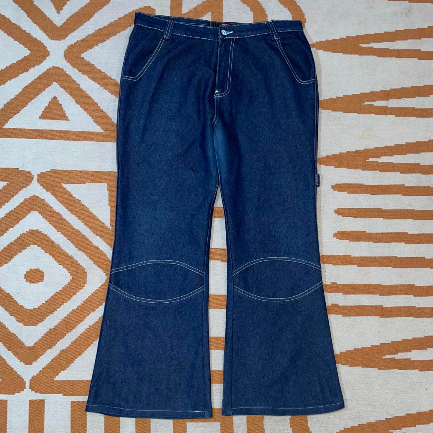 Ecko Unltd. 00s Embroidered Bell Bottom Jeans 34x30