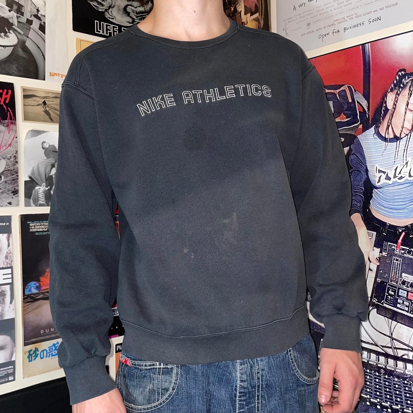 Nike 90s Embroidered Sweatshirt M