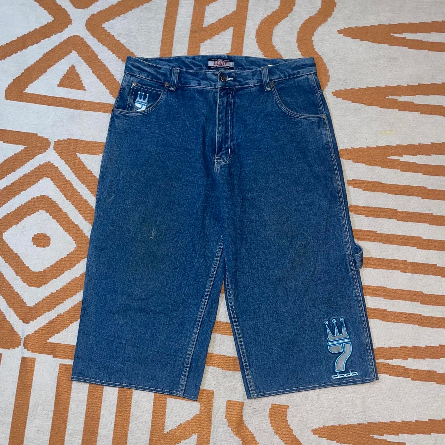 Dada 00s Baggy Embroidered Jorts 38x18